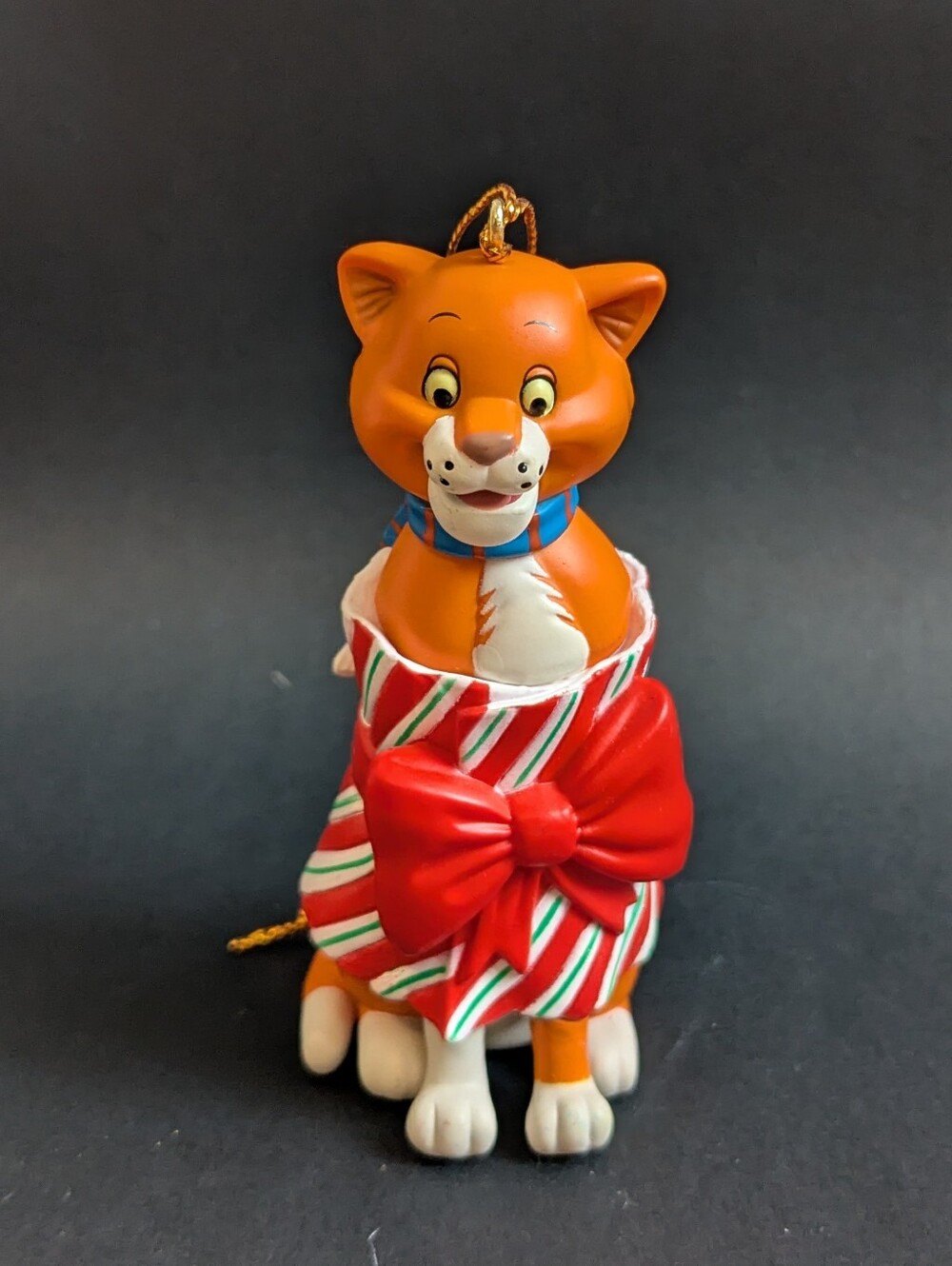 Grolier Disney O’Malley Ornament